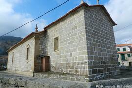 Fachada lateral e posterior
