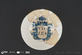 Pratinho em faiança vidrado com cartela "TIBÃES"