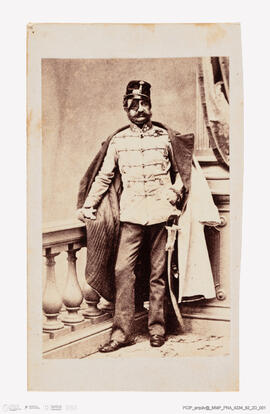 Álbum com retratos de membros das famílias reais europeias