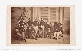 Álbum com retratos de membros das famílias reais europeias