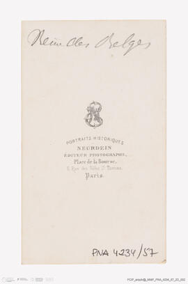 Álbum com retratos de membros das famílias reais europeias