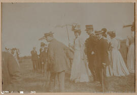 Álbum fotográfico - Passeios no Campo; saltos a cavalo; etc