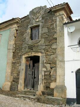 Envolvente – Casa brasonada