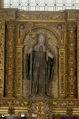 Escultura de Sta. Gertrudes