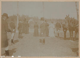 Álbum fotográfico - Passeios no Campo; saltos a cavalo; etc