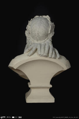 Busto da atriz Emília das Neves