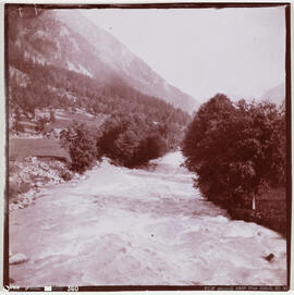 Fotografia - Paisagem - Viagens Reais – Gressoney – rio, árvores e montanhas