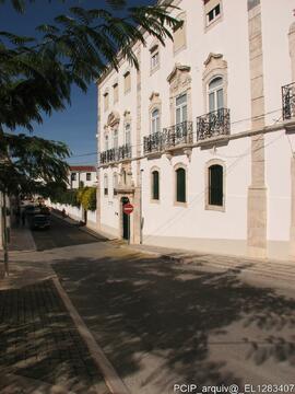 Vista parcial da fachada