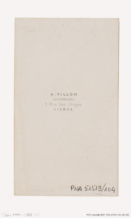 Álbum com retratos de membros das famílias reais