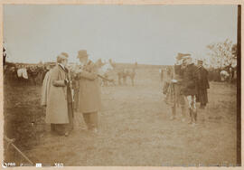 Álbum fotográfico - Passeios no Campo; saltos a cavalo; etc