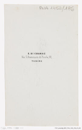 Álbum fotográfico - Álbum de fotografias com retratos de familiares da rainha D. Maria Pia