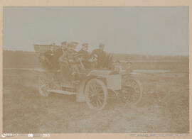 Álbum fotográfico - Passeios no Campo; saltos a cavalo; etc