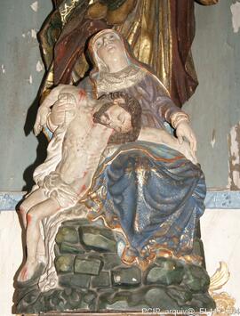 Fotografia do imovel: mobiliario. esculturas, pinturas, elementos arquitectonicos, portas, janelas.