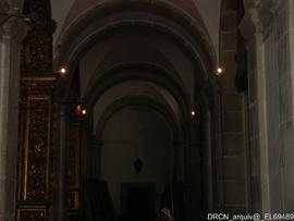 Conservação e restauro do pavimento do coro