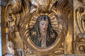 Nave, Alçado Norte,  Retábulo S. João Evangelista, Relevo Virgem