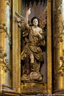 Retábulo-mor – Escultura “São Miguel Arcanjo”