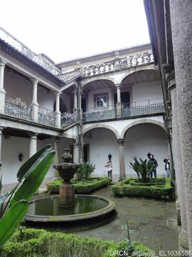 Claustro