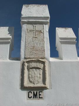 Detalhe da lápide axial