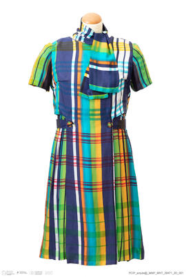 Casaco, cinto e vestido/Feminino