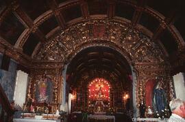 Capela-mor e retábulos laterais