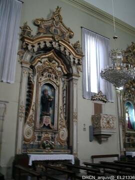 Interior - Altar Lateral e Púlpito