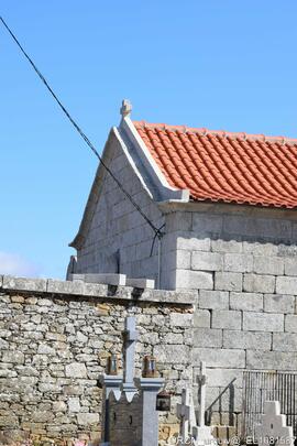 Vista da capela a partir do cemitério