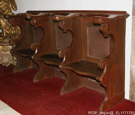 Fotografia do imovel: mobiliario. esculturas, pinturas, elementos arquitectonicos, portas, janelas.