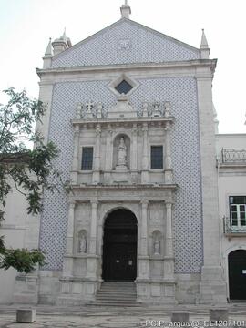 Vista exterior do imóvel