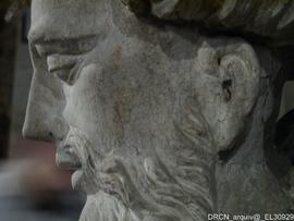 Escultura São Bento - Nave da igreja / Apeamento