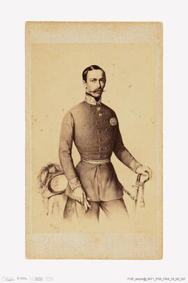 Álbum com fotografias famílias reais europeias