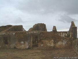 Área envolvente: ruínas da casa dos romeiros