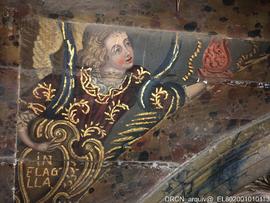 Anjos pintados nas cantoneiras dos arcos da nave da igreja do Convento de Santa Clara do Porto, o...